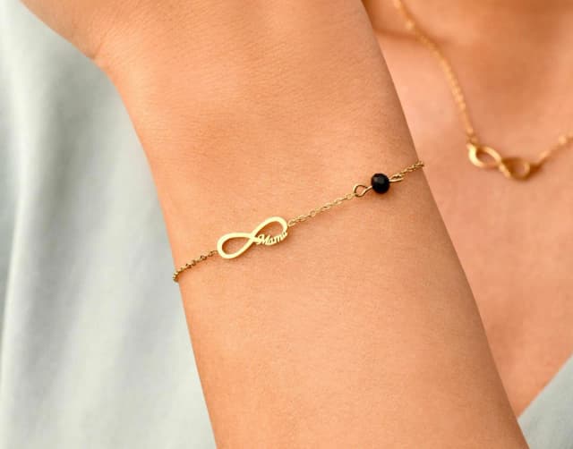 Znaczenie symbolu nieskończoności w matematyce, sztuce i filozofii Znaczenie symbolu nieskończoności w matematyce, sztuce i filozofii