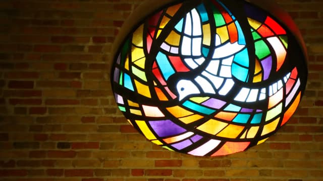 Jak narysować symbole Ducha Świętego – proste techniki i porady Jak narysować symbole Ducha Świętego – proste techniki i porady